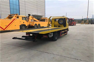 仁布非事故拖车