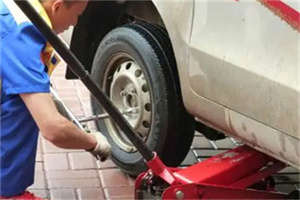 仁布附近拖车24小时服务热线电话