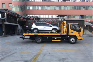 仁布汽车紧急补胎换胎救援