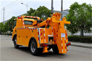 仁布高速路拖车费